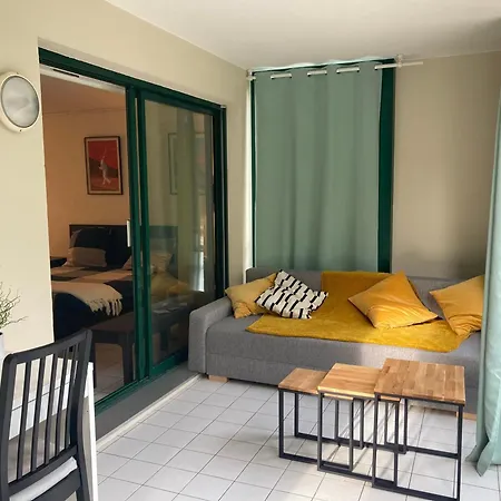 Aguilera 2 A 4 Pers * Biarritz